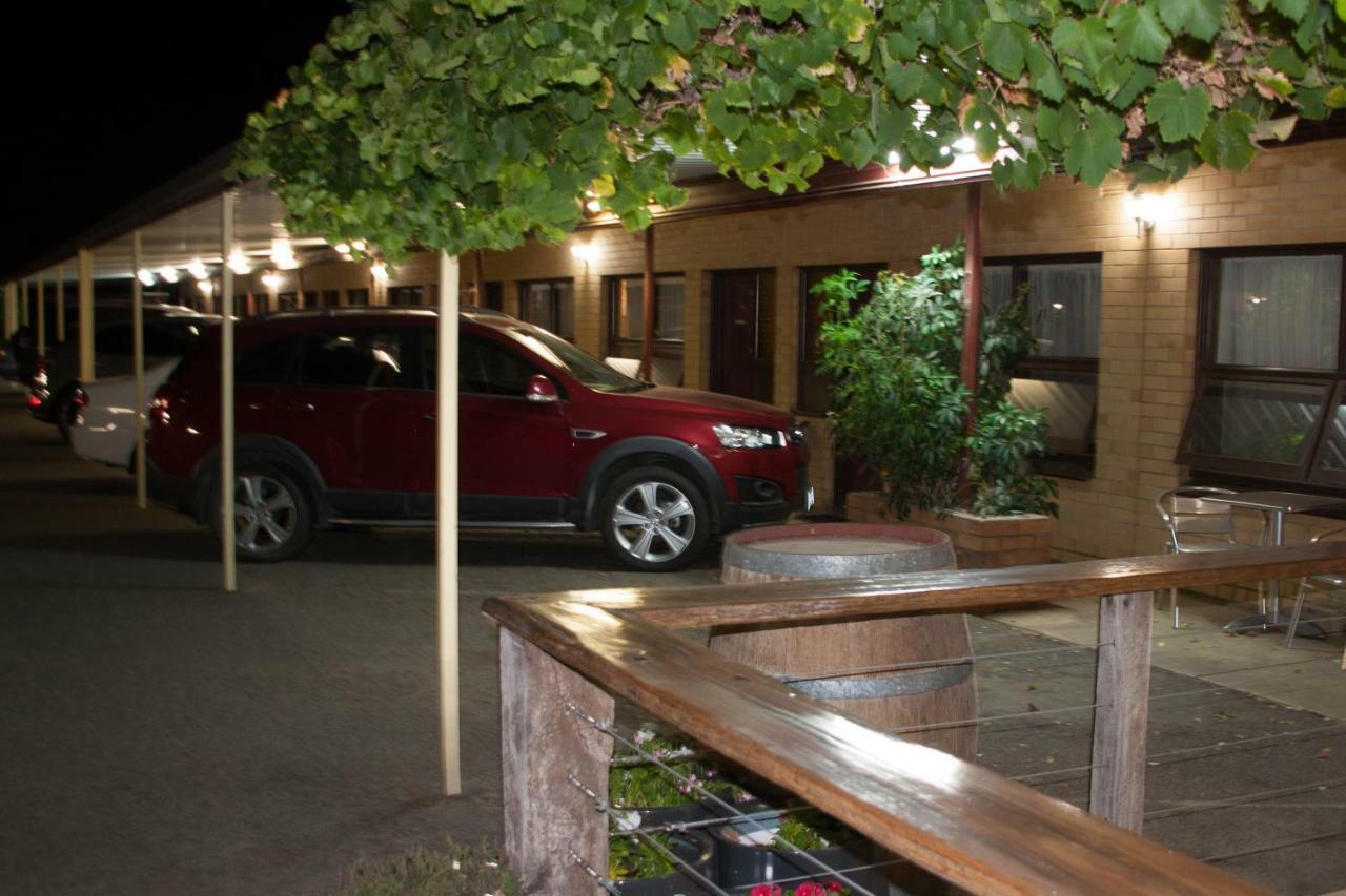 Angaston Vineyards Motel Exterior photo